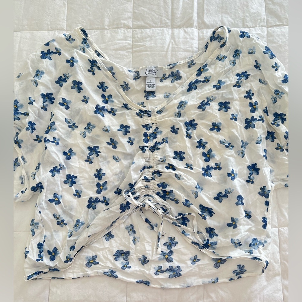 Microfloral white and blue top